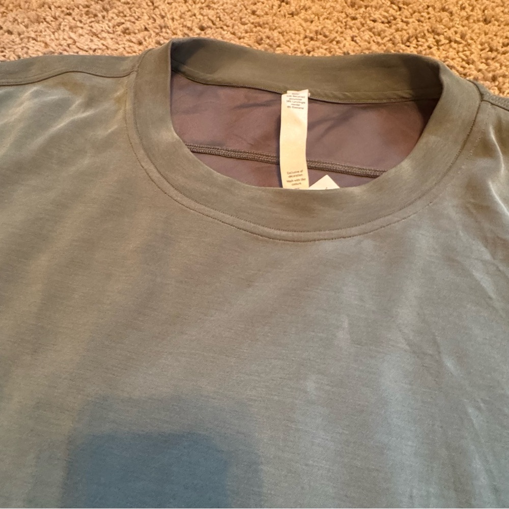 lululemon Softstreme Crew **spots** - Picture 10 of 11